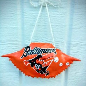 Baltimore Oriole Crabshell Ornament.